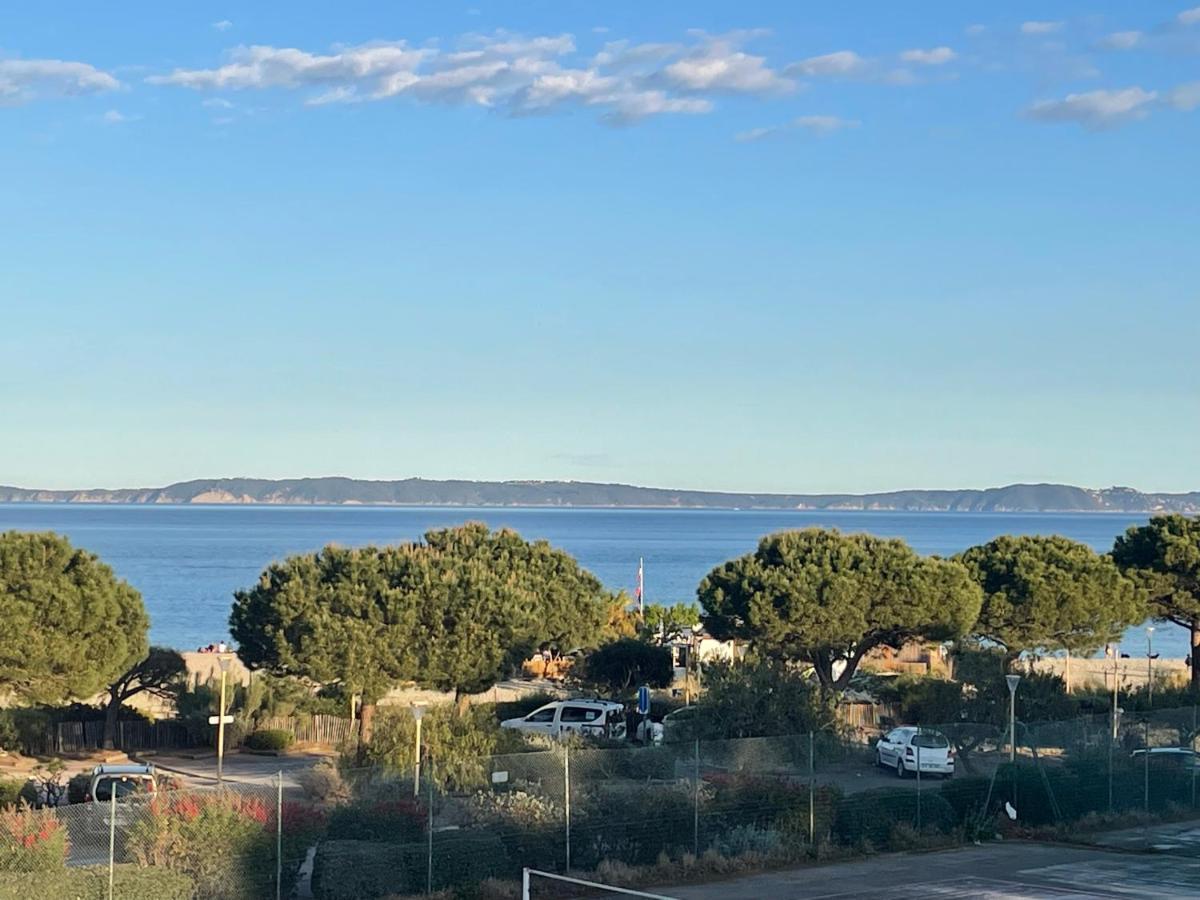 Appartement Pieds Dans L'Eau Vue Mer Bormes Les Mimosas Exterior photo